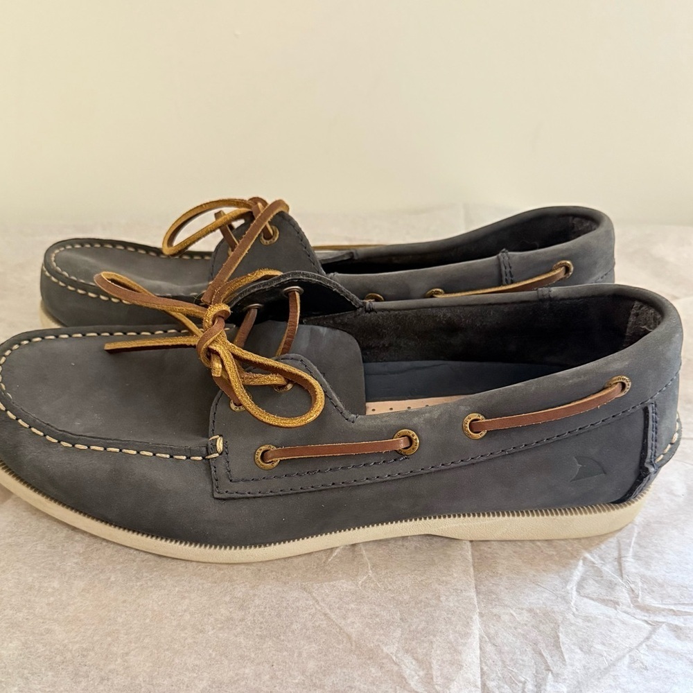 Rugged Shark Classic Men’s Blue Leather Boat Shoe Sip On Shoe Loafer Size 11 - Picture 4 of 9